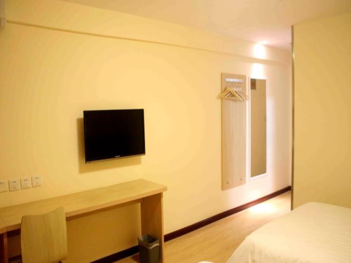 7Days Inn Deyang Zhongjiang Kuishan Park Buitenkant foto
