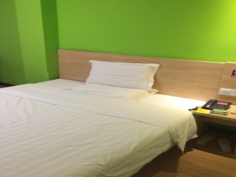 7Days Inn Deyang Zhongjiang Kuishan Park Buitenkant foto