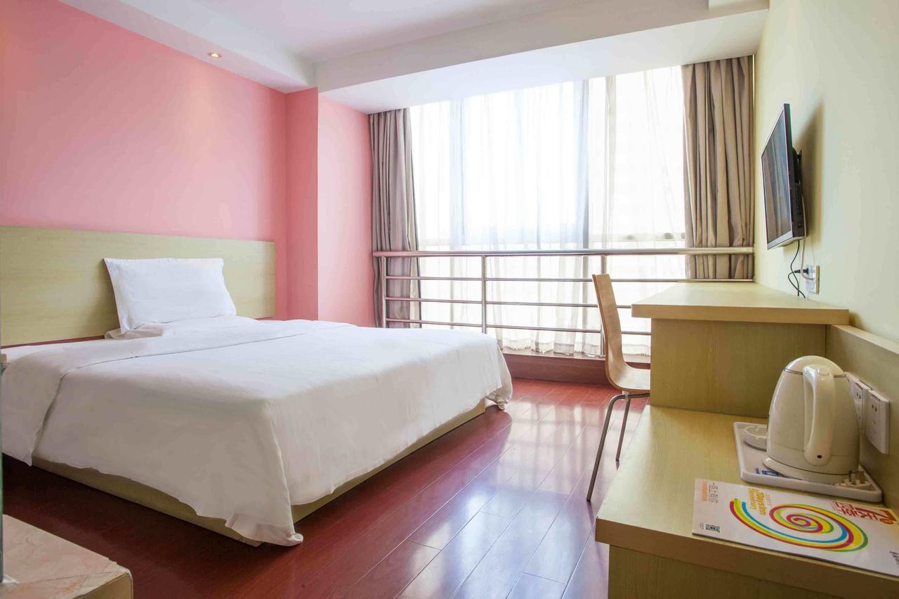 7Days Inn Deyang Zhongjiang Kuishan Park Buitenkant foto