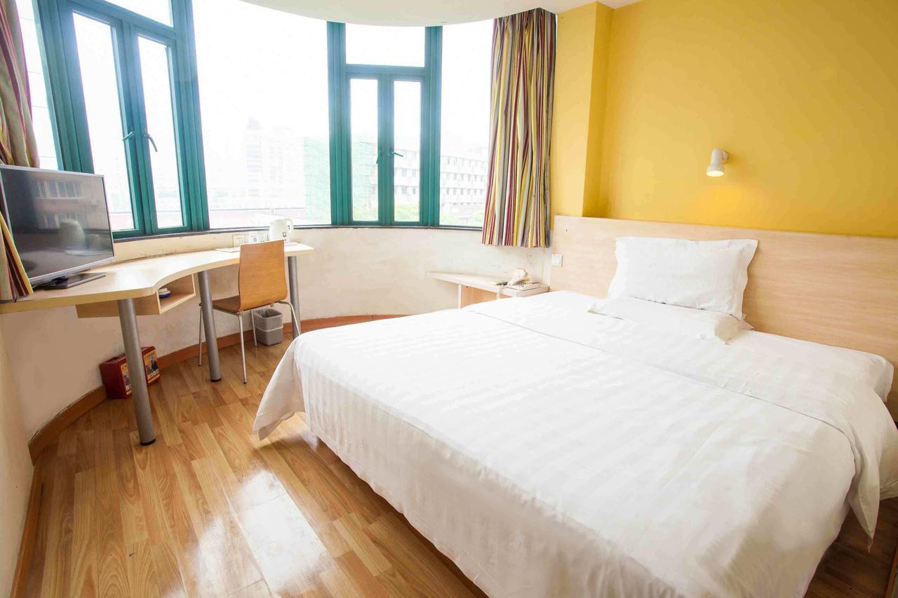 7Days Inn Deyang Zhongjiang Kuishan Park Buitenkant foto