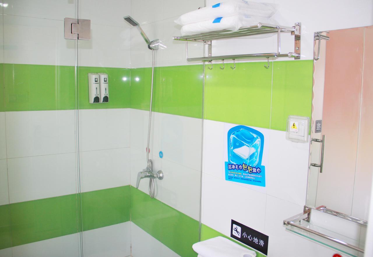 7Days Inn Deyang Zhongjiang Kuishan Park Buitenkant foto