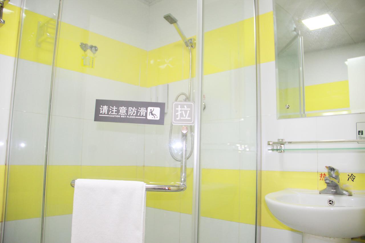 7Days Inn Deyang Zhongjiang Kuishan Park Buitenkant foto