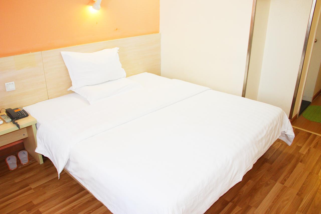 7Days Inn Deyang Zhongjiang Kuishan Park Buitenkant foto