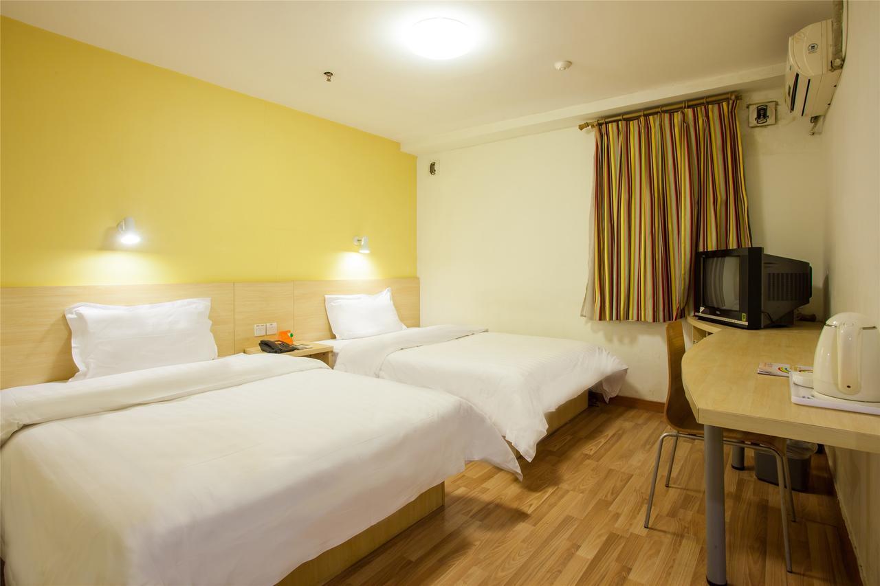 7Days Inn Deyang Zhongjiang Kuishan Park Buitenkant foto